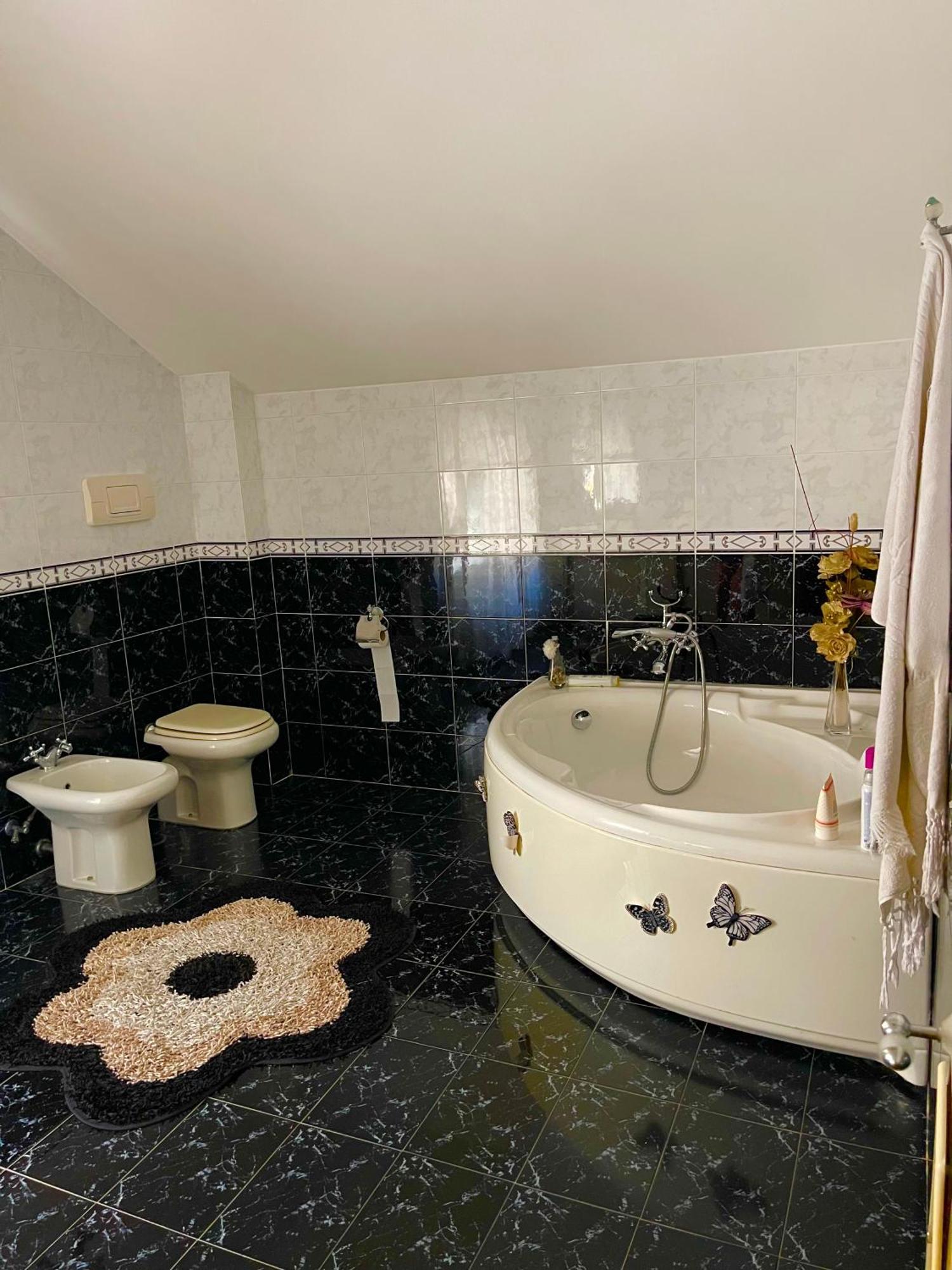 Holiday House Il Castello Di Anna Apartment Vietri Ngoại thất bức ảnh