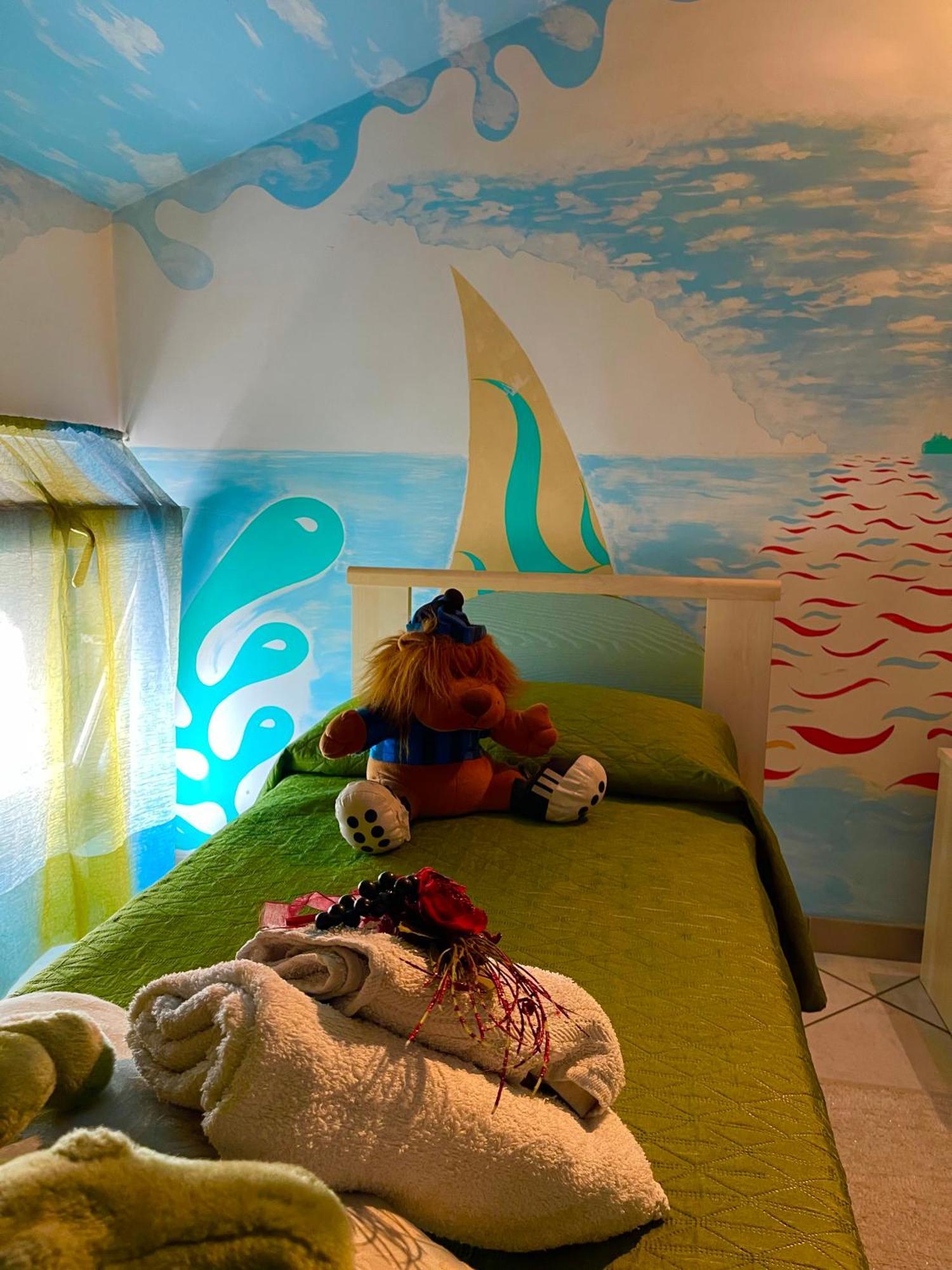 Holiday House Il Castello Di Anna Apartment Vietri Ngoại thất bức ảnh